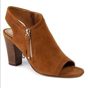 NIB-Lucca Lane Suede Perp-Toe Bootie